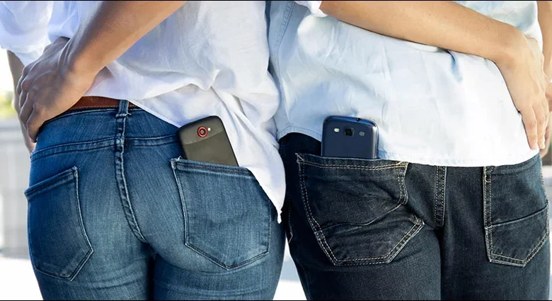 smartphone-pocket