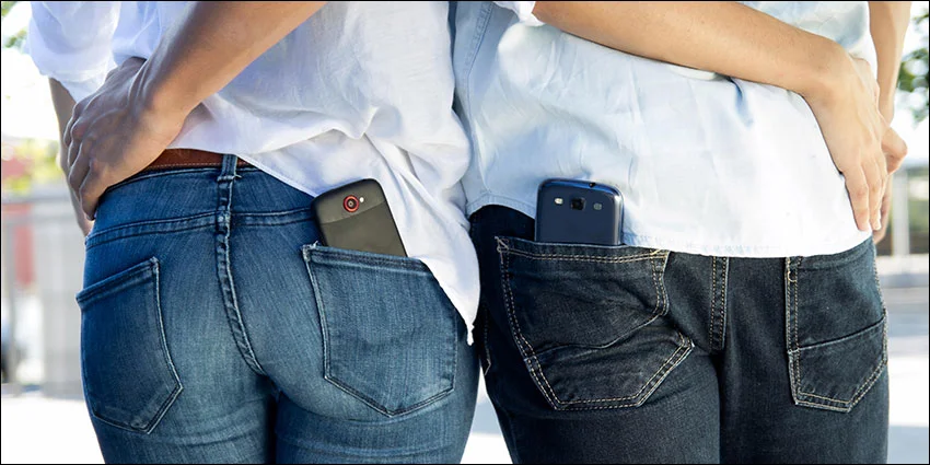 smartphone-pocket